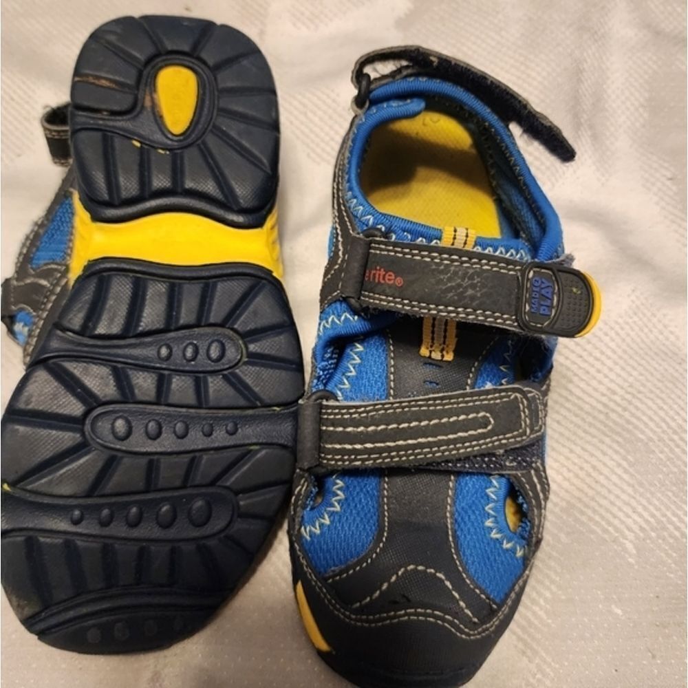 Boys Outdoor Shoes Versatile Walking, Hiking, Water & More Never Worn - Picture 6 of 8